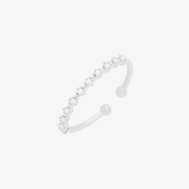 Dazzle with our sparkling cubic ring for women. A timeless blend of shine and elegance, perfect for everyday wear, special occasions, or thoughtful gifting.