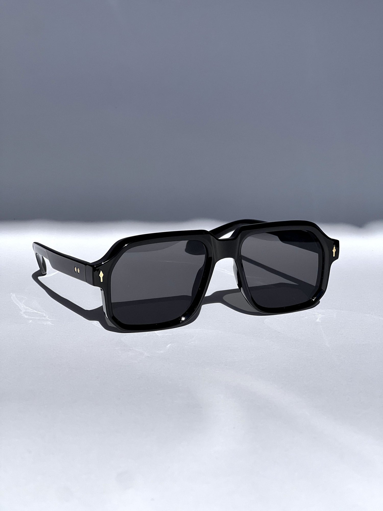 Aurora Aviator-0