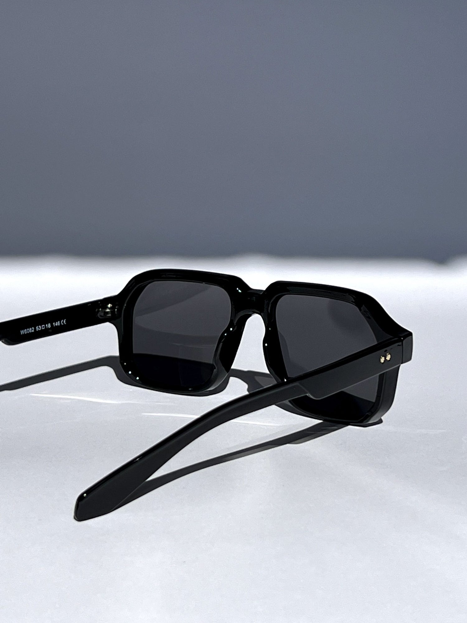 Aurora Aviator-1