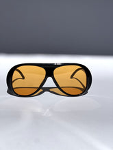 Amber Horizon-1