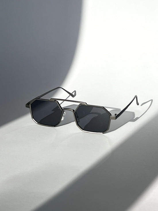 Titanium Noir-0