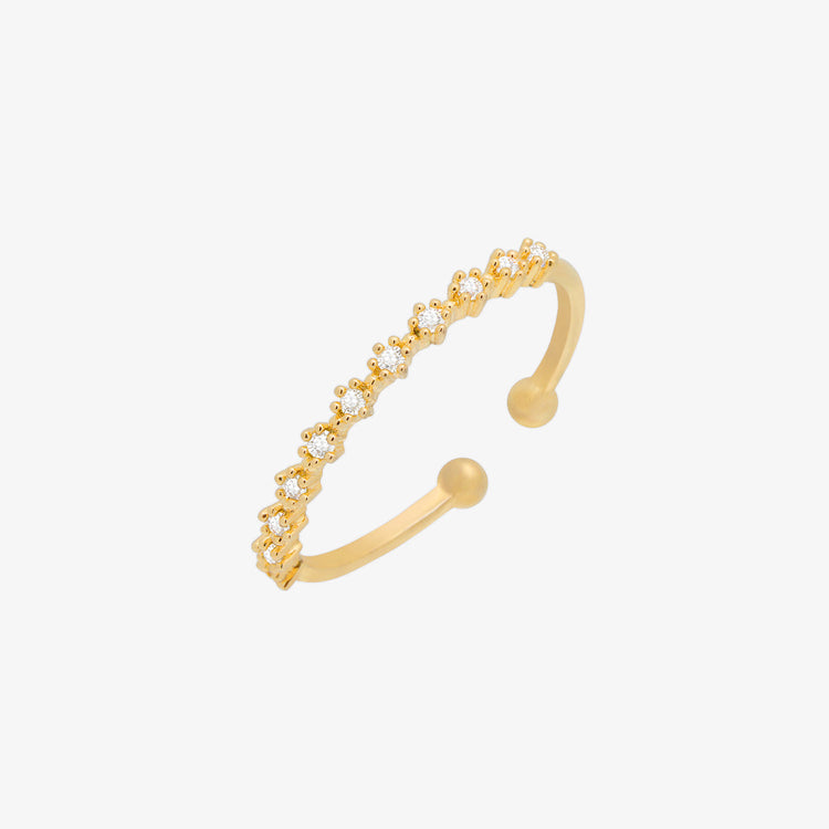 Dazzle with our sparkling cubic ring for women. A timeless blend of shine and elegance, perfect for everyday wear, special occasions, or thoughtful gifting.