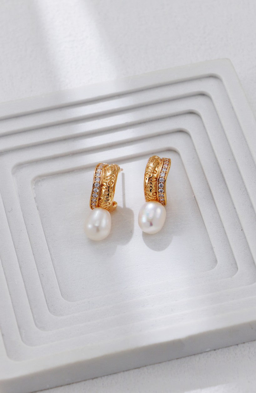 Zircon Set C-shaped Pearl Earrings-1