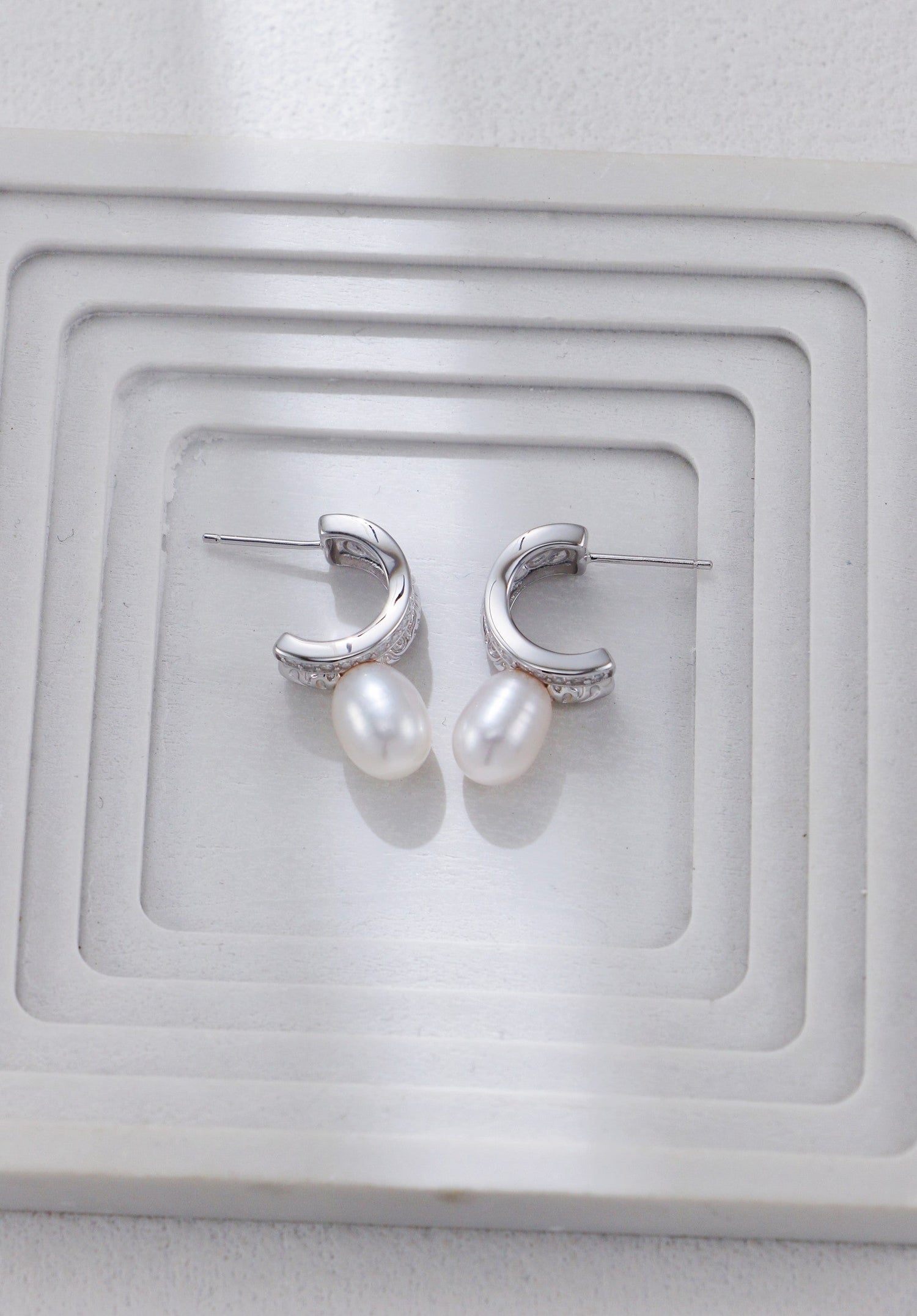 Zircon Set C-shaped Pearl Earrings-4