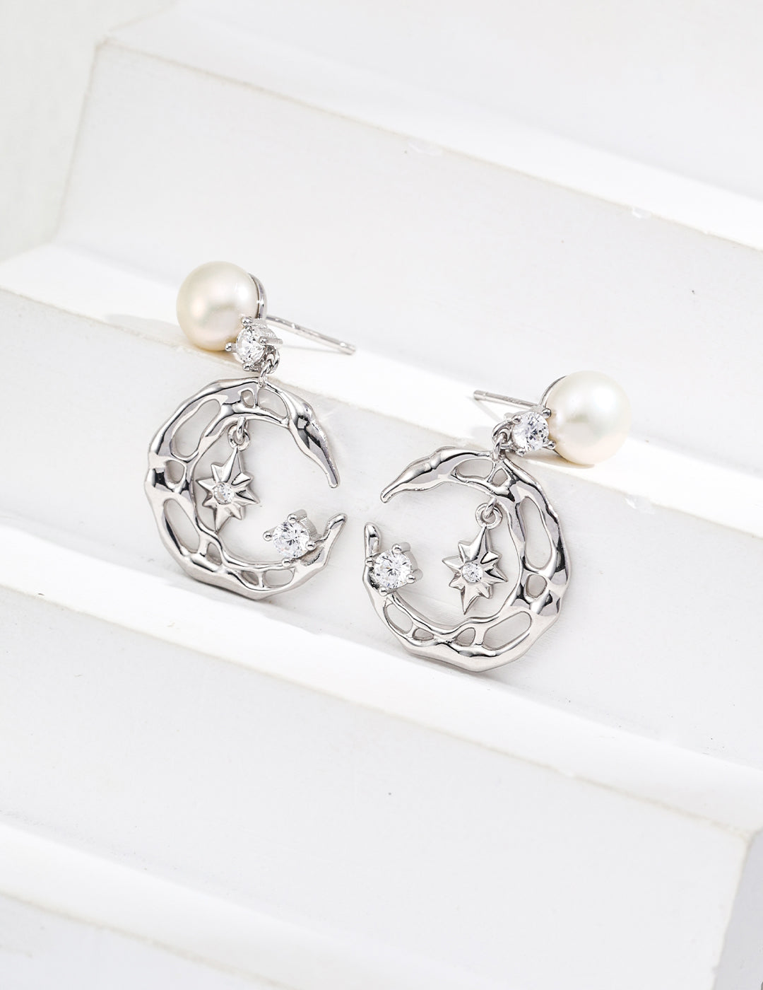 Natural Pearl Star and Moon Earrings-3
