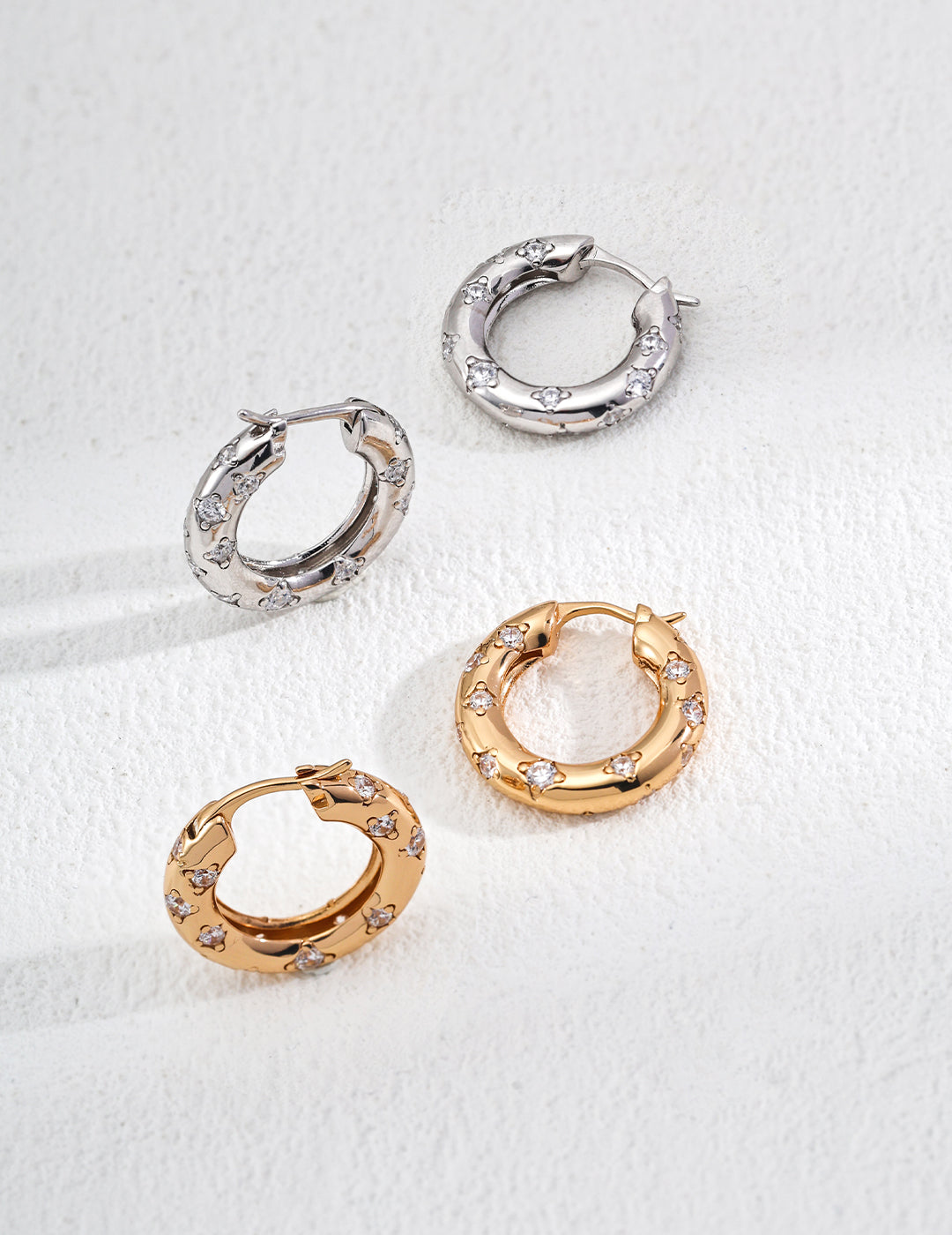 Round Zirconia Design Earrings-3