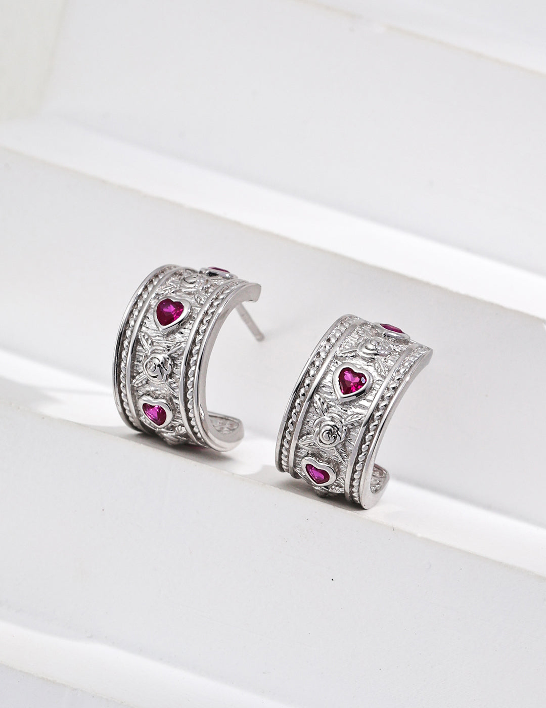 Vintage Heart-Shaped Zircon Earrings-2