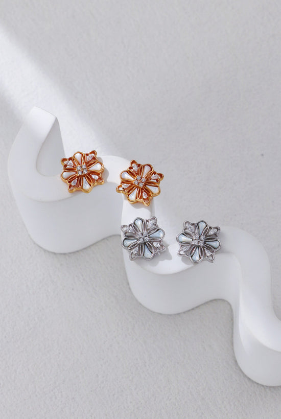 White Shell Starburst Zircon Stud Earrings-0